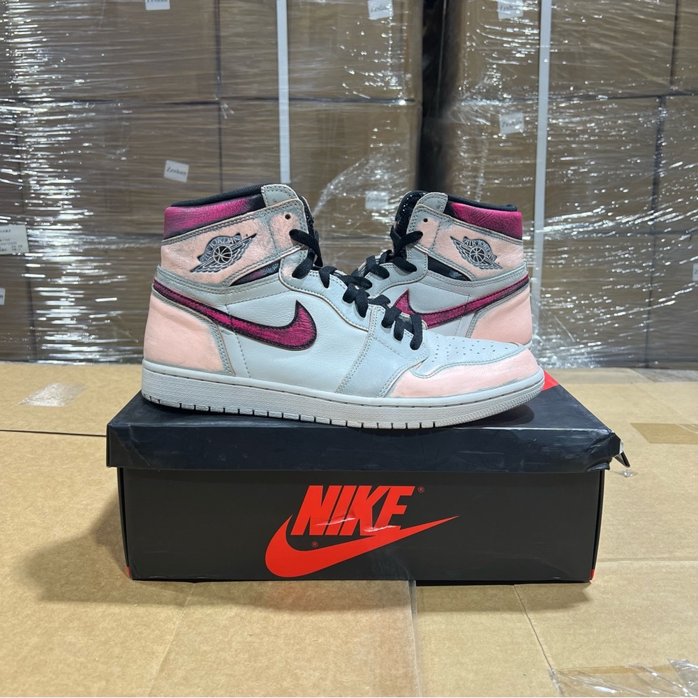 Jordan 1 Retro High OG Defiant SB Nyc To Paris Light Bone